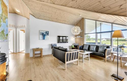 Skaven Strand House | Stunning Home In Tarm With Sauna