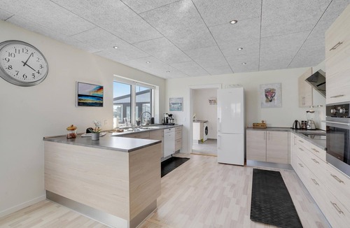 Thyboron House | Stunning home in Thyborøn with WiFi