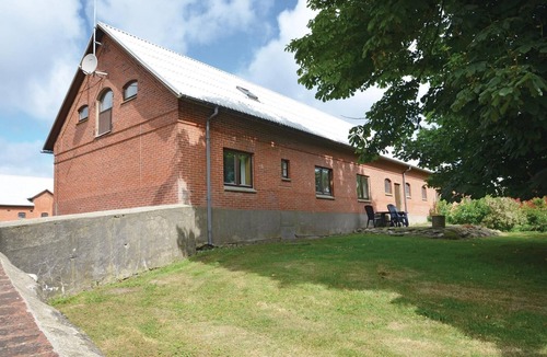 Thyholm House | Stunning home in Thyholm with kitchen