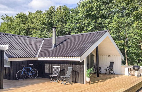 Arrild Ferieby House | Stunning home in Toftlund with WiFi