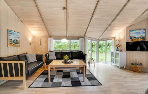 Arrild Ferieby House | Stunning Home In Toftlund With Sauna