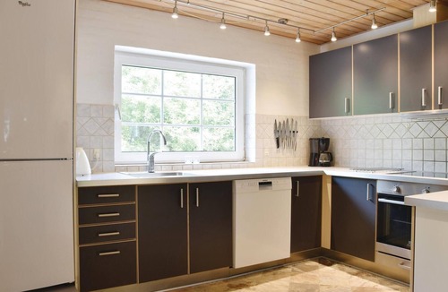 Øhuse House | Stunning home in Ulfborg with sauna