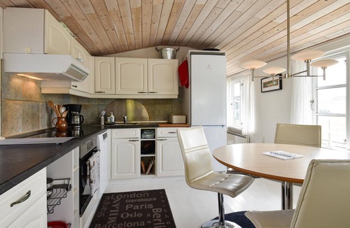 Fjand Badeby House | Stunning home in Ulfborg with WiFi