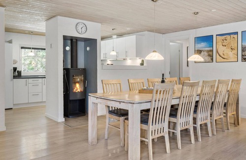 Husby House | Stunning home in Ulfborg with sauna