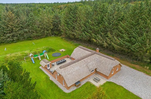 Husby House | Stunning home in Ulfborg with sauna