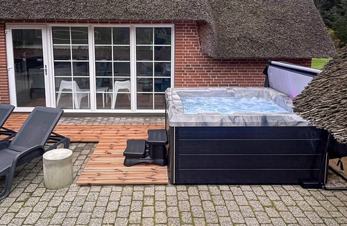 Husby House | Stunning home in Ulfborg with sauna