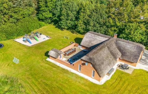 Husby House | Stunning Home In Ulfborg With Sauna
