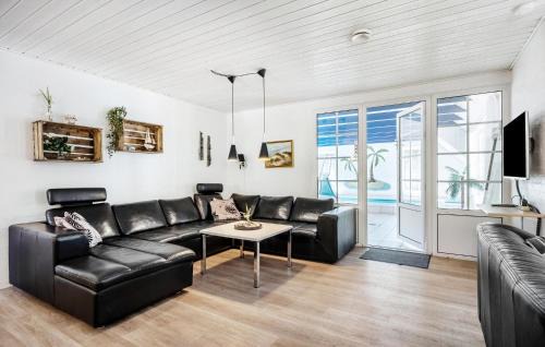 Øby House | Stunning Home In Ulfborg With Sauna