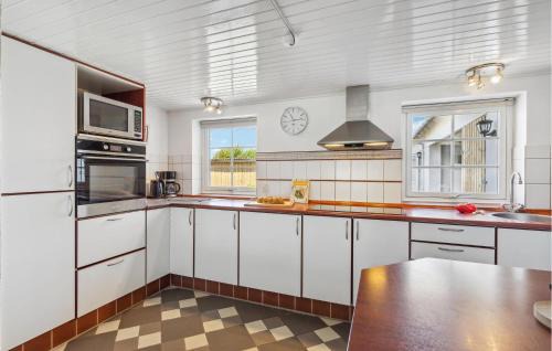 Thorsminde House | Stunning Home In Ulfborg With Wifi