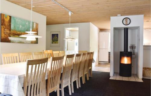 Øhuse House | Stunning Home In Ulfborg With Sauna