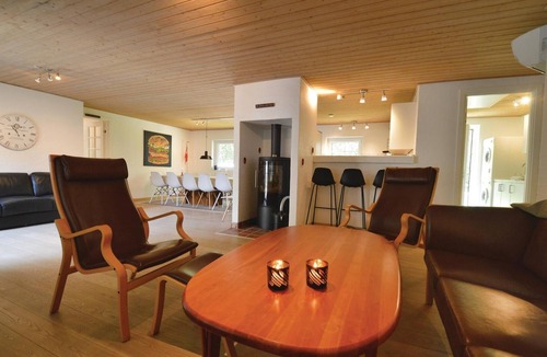 Bøtø By House | Stunning home in Væggerløse with sauna