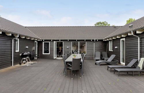 Vejby House | Stunning home in Vejby with sauna
