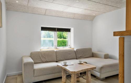 Thorsminde House | Stunning Home In Vemb With Wifi