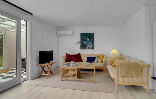 Thorsminde House | Stunning Home In Vemb With Wifi