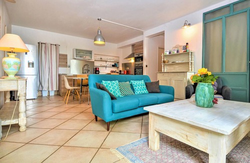 Violes House | Stunning home in Violès