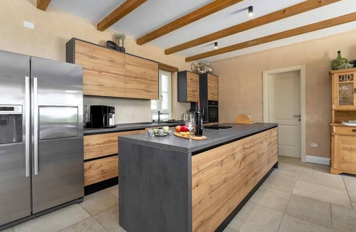 Rapavel House | Stunning home in Visnjan with sauna