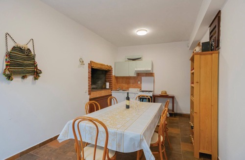 Vrgorac House | Stunning home in Vrgorac