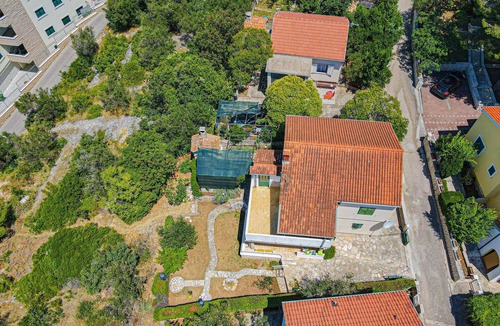Zaboric House | Stunning home in Zaboric with WiFi