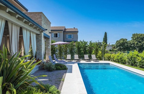 Zminj House | Stunning home in Zminj