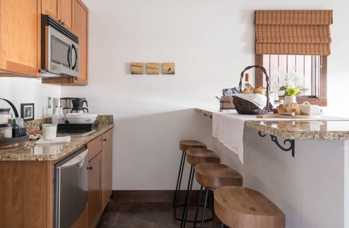 Pray House | Stunning home, right on the Yellowstone River