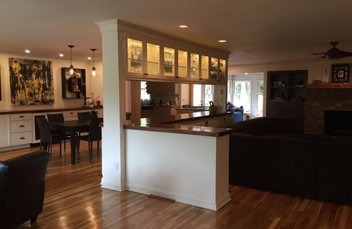 North Brookhaven House | Stunning Home With Open Floor Plan & Amazing Zen Backyard!