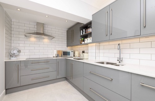 West Looe House | Stunning house sleeping 14 overlooking Looe Bay