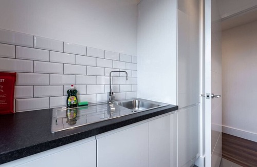 Archway Apartment | Stunning Hyde Park Apartment (SS3)