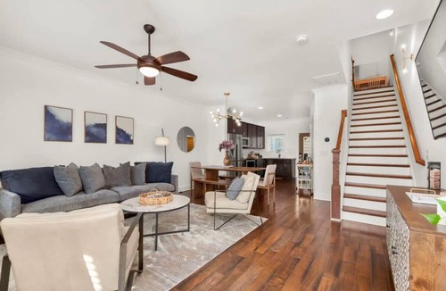 Edgehill House | Stunning Influencer House only 5 Mins to Broadway!