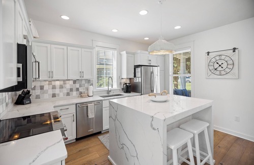 Laurel Grove House | STUNNING LAKE&GOLF COURSE VIEW-golf cart~pool&Hot tub~FREE ACTIVITIES