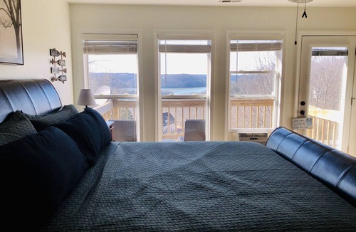 Byrdstown House | Stunning Lake House with view of Dale Hollow lake