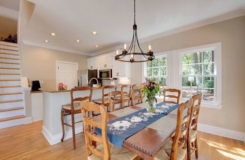 Eatonton Cottage | Stunning Lake Oconee Retreat w/Pool Access!