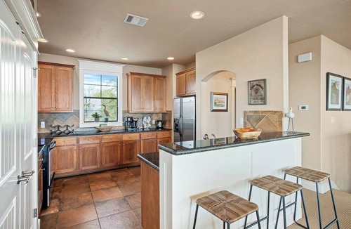 Jonestown House | Stunning Lake Travis Views, All Hollows Amenities