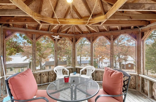 Climax Springs House | Stunning Lake View On A Nice & Quiet Relaxing Home