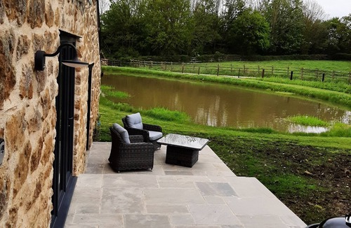 Ilminster House | Stunning lake view