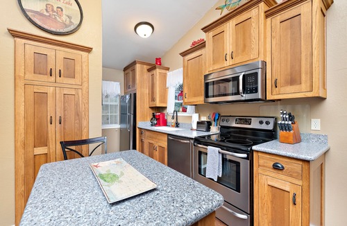 Indian Point Condo | Stunning Lake View Penthouse - Pool - Close to SDC