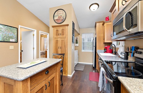 Indian Point Condo | Stunning Lake View Penthouse - Pool - Close to SDC