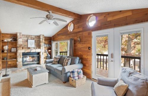 Climax Springs House | Stunning Lake View On A Nice & Quiet Relaxing Home