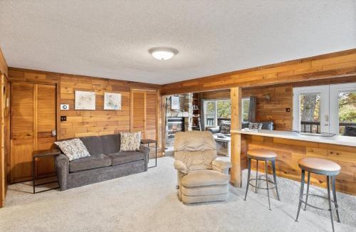 Climax Springs House | Stunning Lake View On A Nice & Quiet Relaxing Home