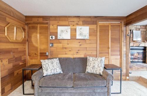 Climax Springs House | Stunning Lake View On A Nice & Quiet Relaxing Home