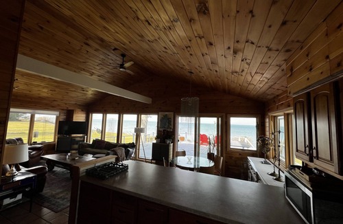 Sodus Cottage | Stunning Lake Views From This Artistic Getaway