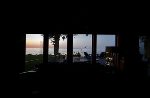 Sodus Cottage | Stunning Lake Views From This Artistic Getaway