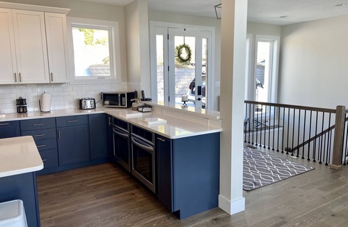 Hidden Springs House | Stunning Lake Views Luxury -Short walk to Covered Dock