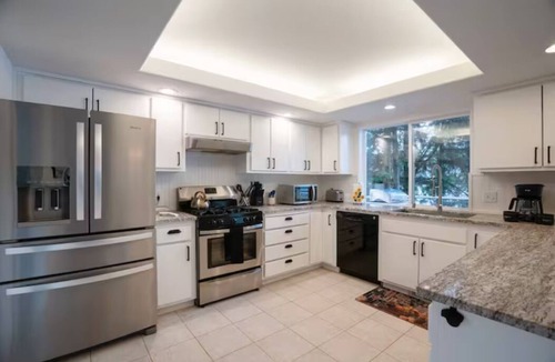 Sudden Valley House | Stunning Lake Whatcom Home - Epic Views and AC!