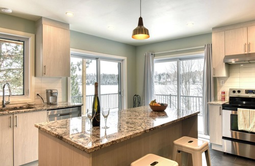 Saint-Faustin-Lac-Carre Condo | Stunning Lakefront Home on Lac Carré