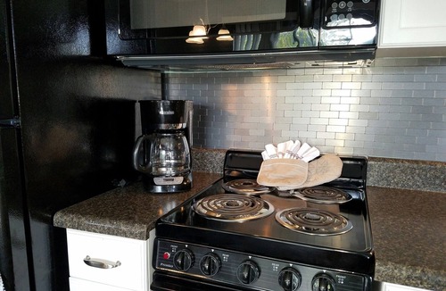 Table Rock Condo | Stunning Lakefront! Stunning View! Pet Friendly! Superior furnishings, NO fees!