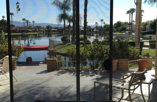 Rancho Mirage Condo | STUNNING LAKEFRONT/POOLFRONT HOME! High ceilings, GREAT VIEWS Modern Space!
