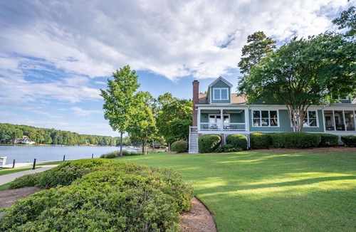 Greensboro Cottage | Stunning Lakefront Views of Lake Oconee from every window