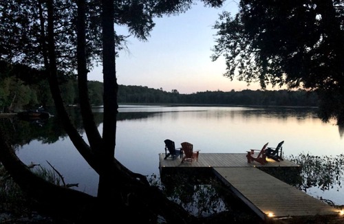 McDougall Cabin | Stunning Lakeside Cabin in McKellar, Ontario - The Ultimate Glamping Getaway Destination