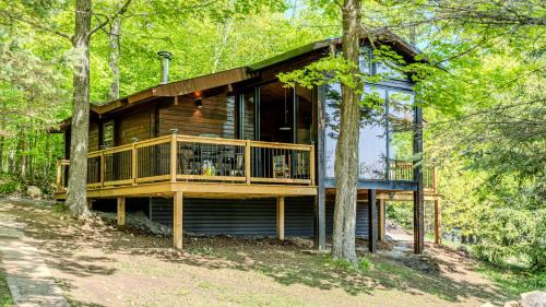 Muskoka Lakes Ski Chalet | Stunning Lakeview Muskoka Pier 100 Resort