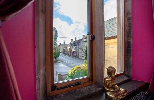 Box House | Stunning, Large Chapel, Nr Bath (EC)